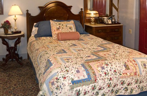 Blooming Glen Casa | Hermoso granero convertido en la finca del condado de Bucks