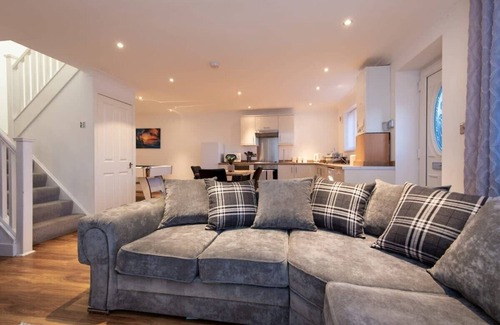 Durham Casa | Beautiful Cottage in Durham with Pool Table
