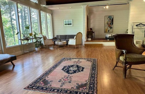 Thornhill Casa | Beautiful Cottage in The city!