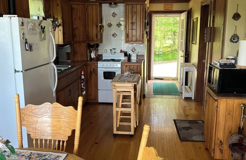 Crivitz Cabaña | Beautiful cottage on Crooked Lake! Sleeps 9 comfortably.