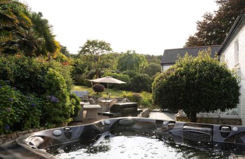 Mabe Casa | Beautiful Country Farmhouse Set In A Stunning Woodland With Pool, Sauna & Parking at 'The Old Farmhouse'