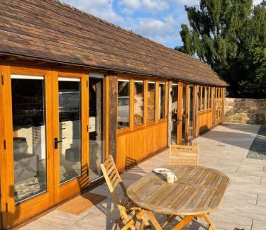 Eaton Mascott Casa | Beautiful countryside Byre conversion