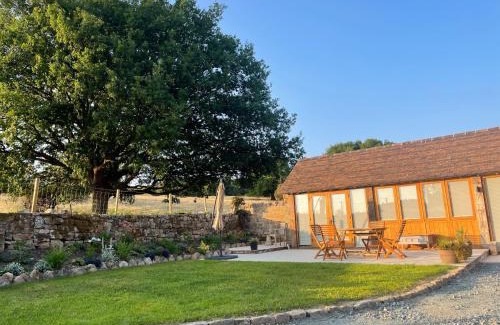 Eaton Mascott Casa | Beautiful countryside Byre conversion