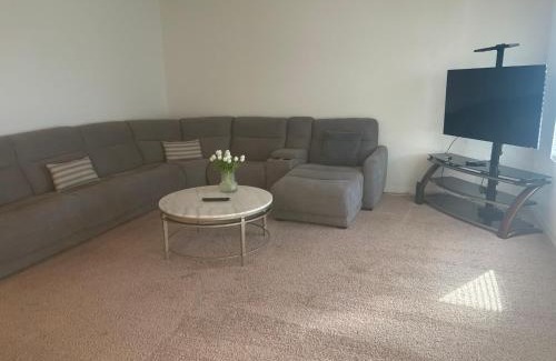 Davenport Casa | Beautiful, cozy and comfy home!
