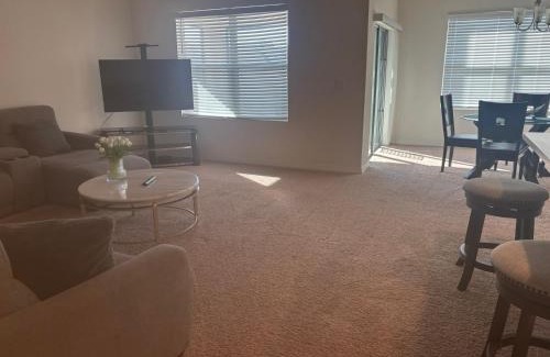 Davenport Casa | Beautiful, cozy and comfy home!