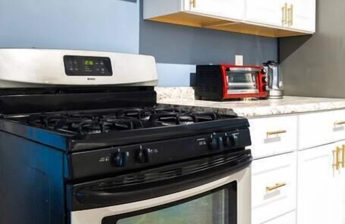Federal Hill Apartamento | Beautiful & Cozy Apt For Your Group ★ Hosts 6 People | Near Downtown & Fed. Hill