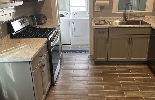 Loganville Casa | Beautiful, Cozy Bungalow in Downtown Loganville
