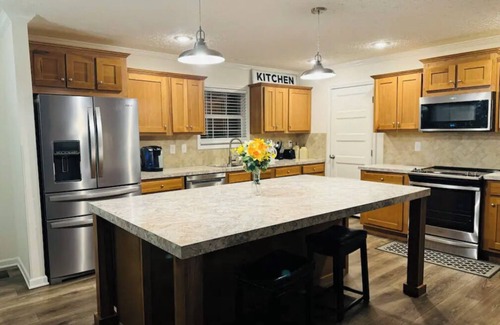 Concord Casa | Beautiful, Cozy home in Concord providing a spacious & tranquil retreat