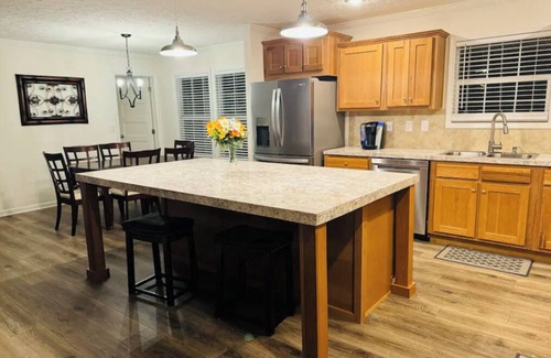 Concord Casa | Beautiful, Cozy home in Concord providing a spacious & tranquil retreat