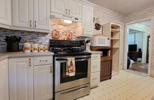 Candler-McAfee Casa | Beautiful - Cozy Home on the Lake! Backyard Camping/ Fishing - Atlanta/Decatur