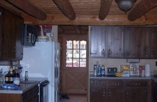 Ludlow Cabina | 20% de descuento en Log Cabin (4 BR / 2 BA) w / HOT TUB; Preguntar al propietario