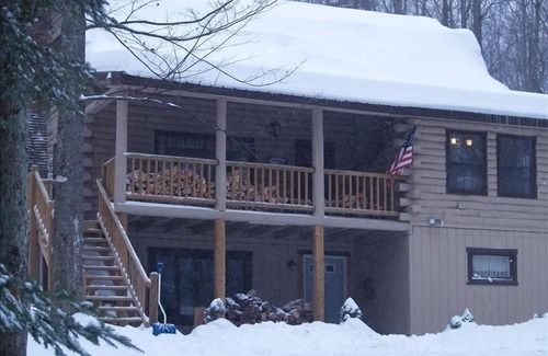 Ludlow Cabina | 20% de descuento en Log Cabin (4 BR / 2 BA) w / HOT TUB; Preguntar al propietario