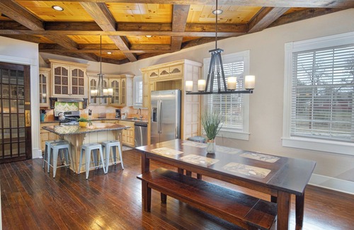 Near East Side Apartamento | Beautiful Craftmans 4br/2.5ba Home Near Downtown