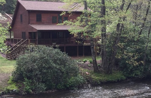 Robbinsville Cabina | *** GRAN PESCA DE INVIERNO *** 3 camas Creekside Mtn Log Cabin !!! Robbinsville, NC