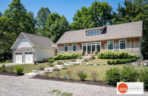 Macatawa Casa | Beautiful Custom Lake House