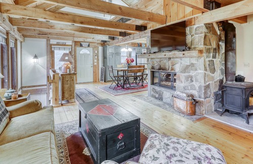 West Wardsboro Casa | Beautiful Dog-Friendly 3-Story Home w/Gas Fireplace, Fast WiFi, Deck, Gas Grill