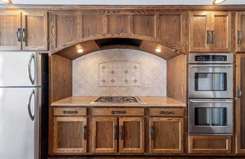 Edwardsburg Cabaña | Beautiful Eagle Lake home close to ND perfect for Large families.