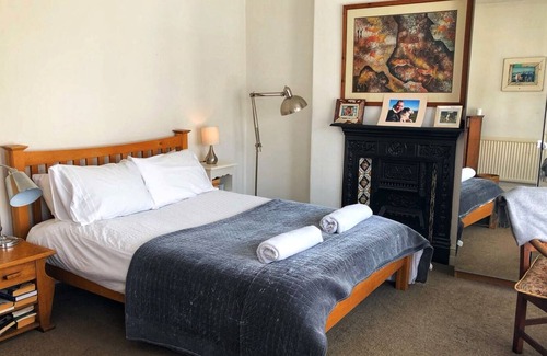 Canton Casa | ¡Bonita casa! Casa adosada eduardiana con 3 dormitorios grandes y 3 camas cómodas