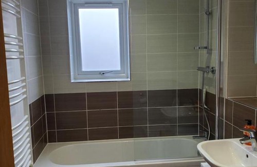Openshaw Apartamento | Beautiful & elegant 2 Bed Room House