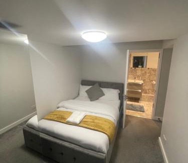 Ipswich Casa | Beautiful en-suite bedroom