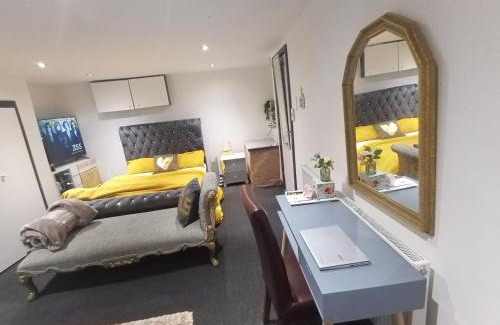 Harehills Apartamento | Beautiful En-suite Studio in Leeds -Lower Floor