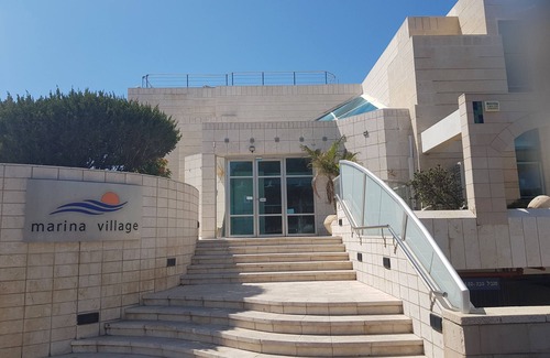 Herzliya Pituach Apartamento | Hermosa suite de todo el jardín en la marina Herzliya - el lugar ideal para familias