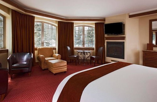 Vail Hotel | Beautiful Escape! Two Great Mountain View Units, Hot Tub, On-site Restaurants!
