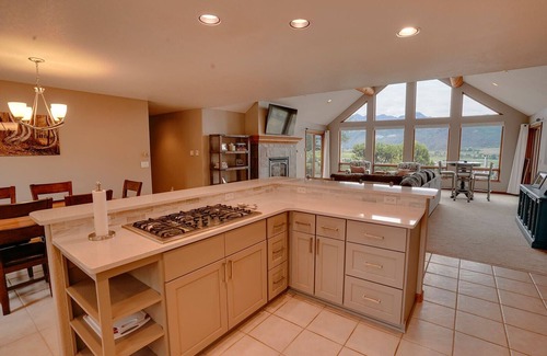 Ridgway Casa | Beautiful Executive Rental in Ridgway- Amazing Views - Pets welcome!