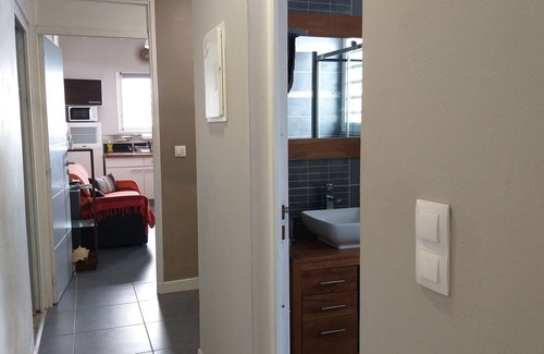 Tartane Apartamento | Hermoso piso amueblado F2, vista al mar, terraza, aire acondicionado y piscina