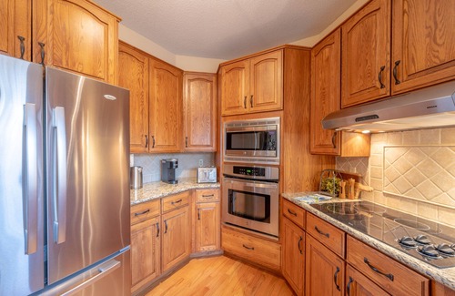 Eagan Casa | Beautiful Family Home! Close to Outlet Malls