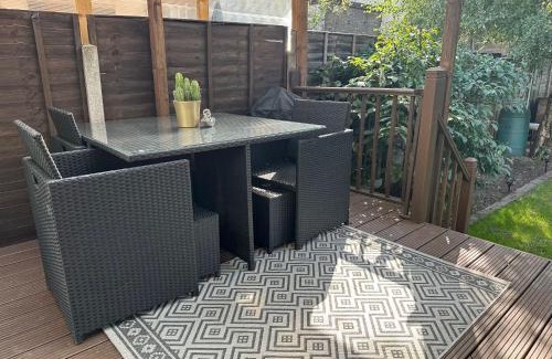 Whittington Casa | Beautiful Family Home for Rent in London