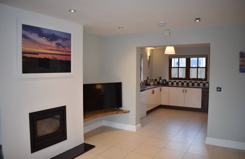 Dingle Casa | “Beautiful, Family Only, Pet Friendly, Harbour Views”
