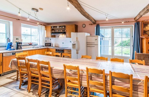 Brisy Otro | Beautiful Farmhouse in Brisy with Sauna