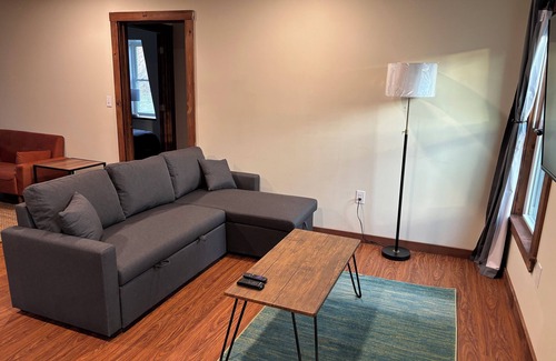 McIndoe Falls Apartamento | Beautiful field View, 20 mins to Burke Mountain, 3 mins to Connecticut River