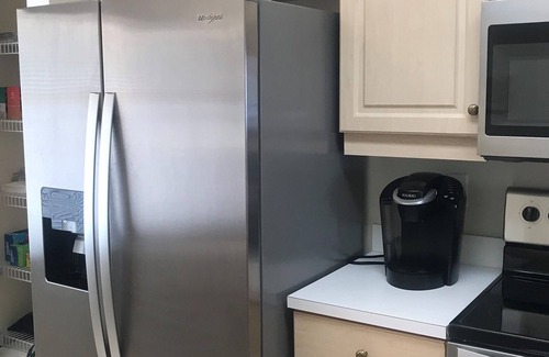 Naples Condominio | Hermoso apartamento de 2 habitaciones en el complejo que lo tiene todo.