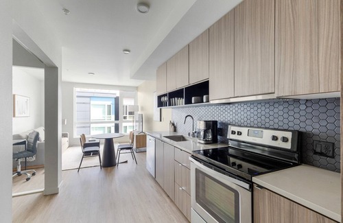 Yesler Terrace Apartamento | Beautiful First Hill Jr 1BR w/ Gym & Courtyard, nr Park, by Blueground
