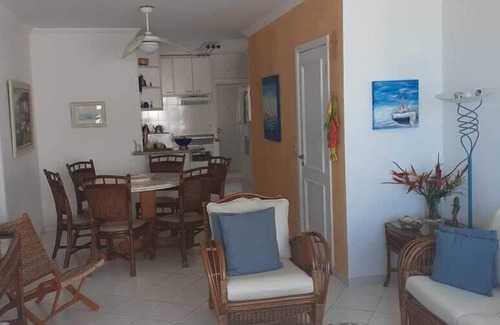 Riviera de Sao Lourenco Apartamento | Hermoso ajuste, de pie en la arena con espectaculares vistas al mar. Impecable