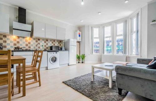Moseley Apartamento | Beautiful flat with free parking