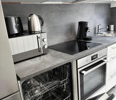 Sudostviertel Apartamento | Beautiful flat with living room and kitchen sleeps 4p on separate beds and 2p on sofa