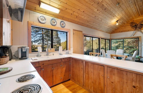 Prescott Casa | Beautiful forest retreat with stunning views