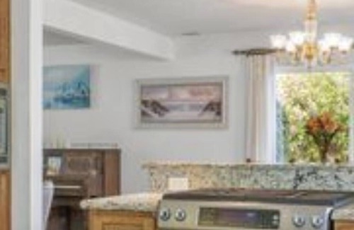 Granite Hills Casa | Beautiful four bedroom house in quiet neighborhood .