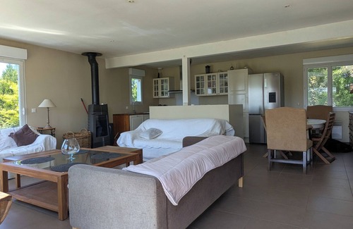 Mandeville-en-Bessin Chalet De Esquí | Beautiful vacation home sleeps 8, spacious. 12 min from the beaches