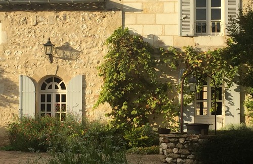 Pessac-sur-Dordogne Casa | Hermosa casa de campo frente al río con piscina privada.