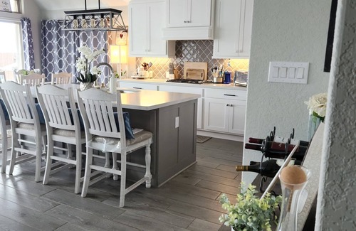 Seguin Casa | Beautiful Fully equipped, 4 bedroom home 2 bathrooms with pool in Seguin, TX!