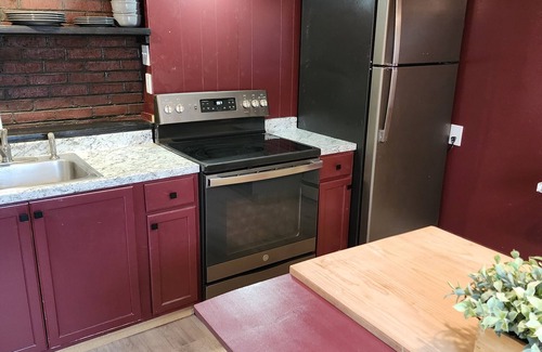 Waterville Apartamento | Beautiful Fully Furnished Newly Renovated Garden Level Apartment