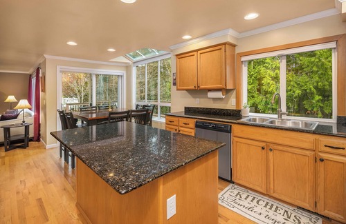 Sammamish Casa | Beautiful Fully Furnished Home in Sammamish