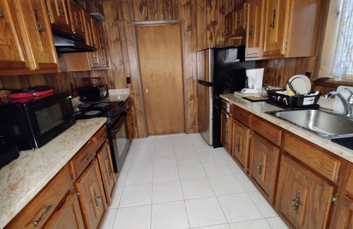 Lake Ariel Casa | Beautiful Fun Getaway House with lots of amenities