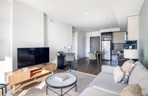 Civic Core Apartamento | Beautiful Gaslamp 1BR w/ Gym, Sauna & W/D, nr shops, by Blueground