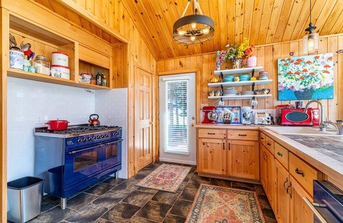 Saint Peters Bay Cabaña | Beautiful Getaway Plus More!