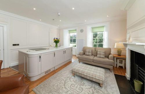 Hexham Casa | Beautiful Grade II Listed Apartments Sleeping 20